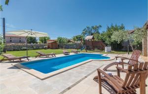 Holiday Home Cabrunici Vi