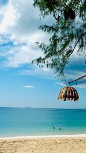 Lanta L.D. Beach Bungalow