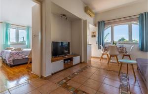 Cozy Apartment In Banjole With Wifi 
