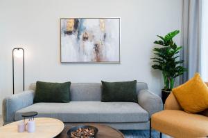 Bright Property City View Prime Location