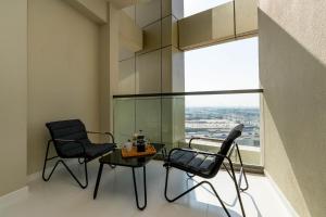 Bright Property City View Prime Location