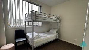 Caves Beach Retreat - close to beach and shops