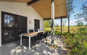 3 Bedroom Cozy Home In Jerup