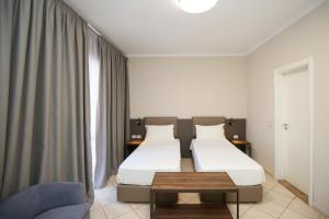 Deluxe Double or Twin Room with Balcony room in Regina Garden Vlore