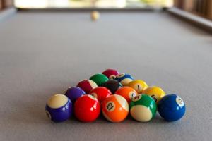 Creek View Cottage-pool table, table tennis, views