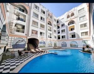 Entertainment Central Location