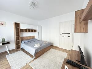 Urban Retreat with Balcony at Exigent Plaza - 06