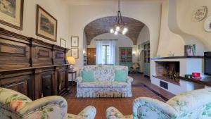 IL CERRETO 11, Emma Villas