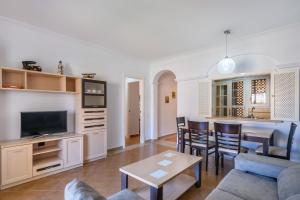 Los Cisnes by Ĥ - Playa de los Haraganes HLHC184P243