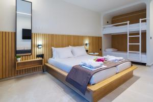 Aura Luxury Suites - Olympiada Seaside Getaways