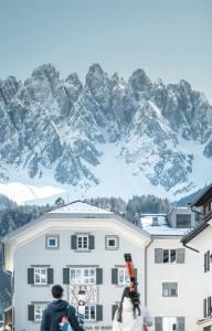 Dolomite Apartments 6&7 - by Familiaris