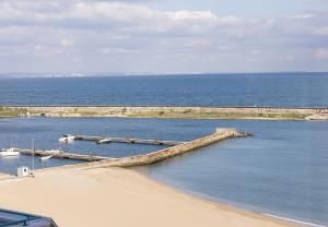 Sunny Studio in Hotel Berlin, Steps from the Beach! by Flat Mаnager