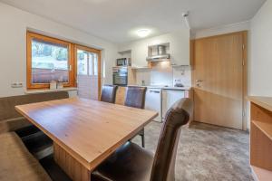 Appartementhaus im Winkel