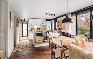 3 Bedroom Amazing Home In Hurup Thy