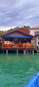 Sapparot Bar & Bungalows