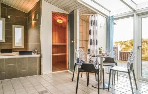 4 Bedroom Gorgeous Home In Hvide Sande