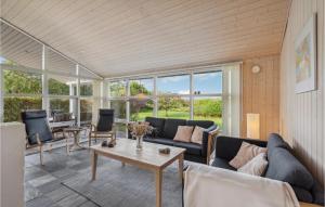 Gorgeous Home In Skjern With Wifi
