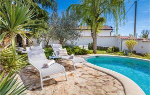 4 Bedroom Awesome Home In Sisan