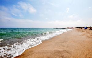 1 Bedroom Stunning Home In Perpignan