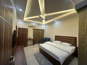 SS Farms Hotel & Resort