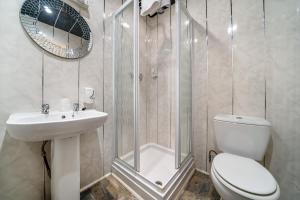 Standard Double Room room in Bedford Hotel