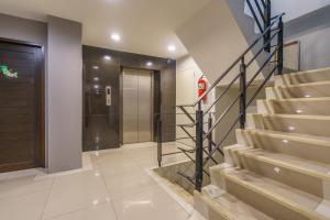 Deco Lux Hotel