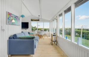 Nice Home In Fårevejle With Kitchen