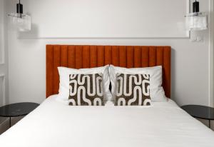 Designer Top Floor Sleeps 8 Peaceful Elevator Fiber Wifi, Balcony