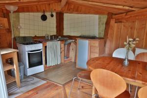 Maisons de vacances Ecolieu les Masades : Tente
