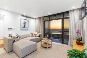 Eden on the Bay 166 by Host Agents - Big Bay