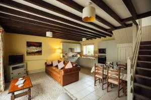Cornloft Cottage at Scolton Cottages - Indoor pool - 斯皮塔尔