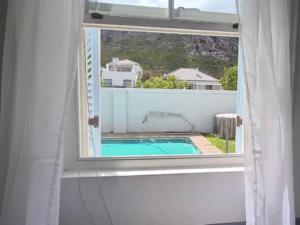 Beach House on 5th Hermanus
