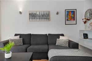 2 Bed Apartment- Central London- Lift & Balcony