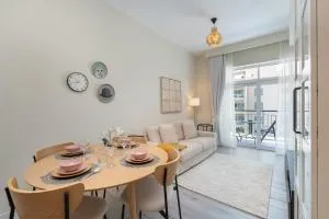 Spectacular 1-Bedroom perfect for 4 in The Greens - Dubai