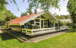 Holiday Home Humble 34 With Hot Tub