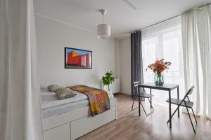 Golden ApartmentsOp32