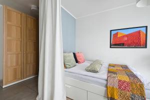 Golden ApartmentsOp32