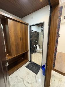 shree trilokeshwar guest house