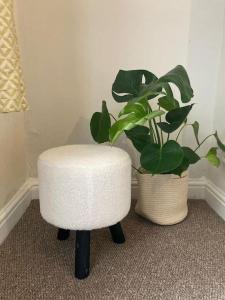 Contractors, Gloucester, LongTerm Bookings Wifi SmartTV