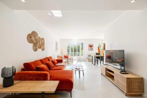 LE GRAND BOIS élégant et chaleureux avec balcon, au calme et à deux pas du centre-ville