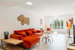 LE GRAND BOIS élégant et chaleureux avec balcon, au calme et à deux pas du centre-ville