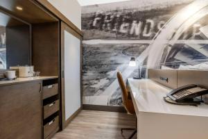 King Room - Non-Smoking room in Cambria Hotel - Arundel Mills BWI Airport
