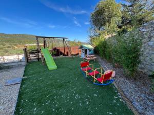 Maisons de vacances Gite Aigues Vives - Le Patio : photos des chambres