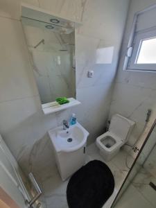 Apartment Matija Airport