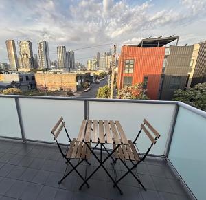 Superb City Views - Apartment, work or just relax!