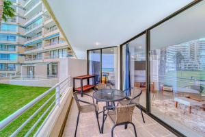 Coast Dream Views 2BR with pool