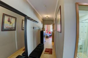 Gondola Flat Number 2