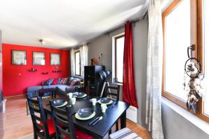 Gondola Flat Number 2