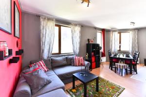 Gondola Flat Number 2