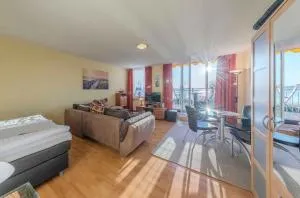 Seeadler - Gemütliches Apartment mit Balkon & Panoramablick auf die Müritz - Klink